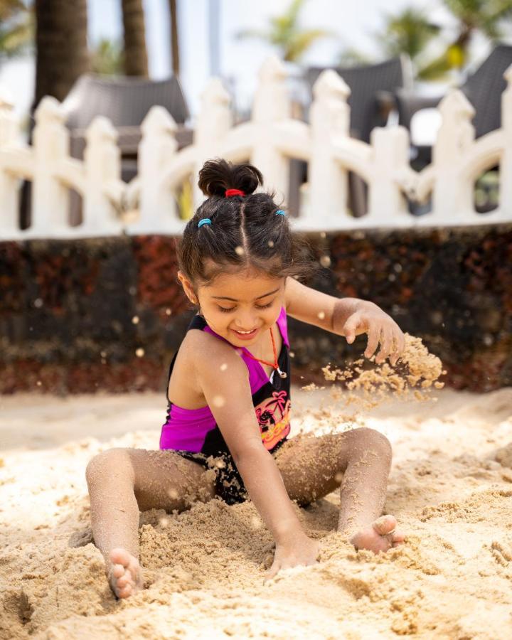 C Roque Beach Resort Colva Exterior foto